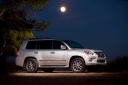 Lexus LX 570 2014 (Лексус ЛХ 570) получает долгожданное обновление.