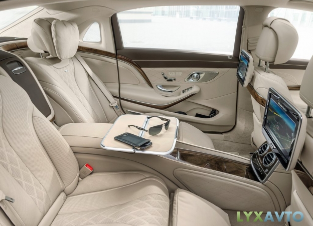 Фото столиков в салоне Mercedes Maybach S-Cass 2015 2016