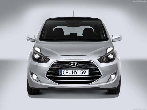 Фото нового Hyundai ix20 2016 2017 спереди