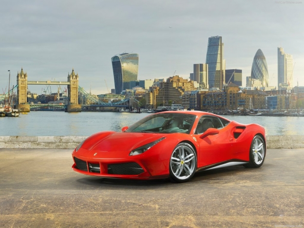 Фото новой Ferrari 488 GTB 2016-2017 года