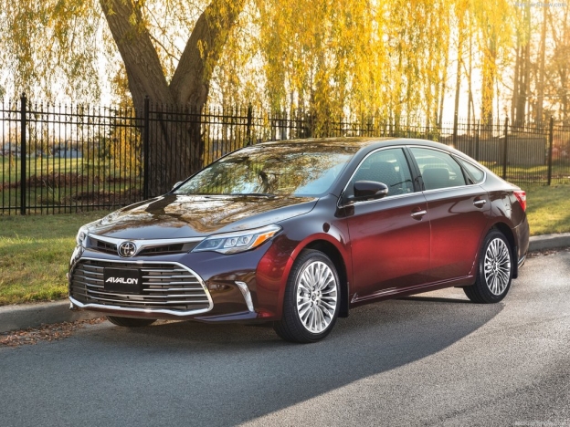 Фото Toyota Avalon 2016-2017 года