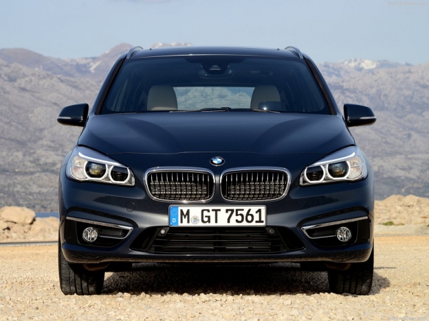 Фото BMW 2-Series Gran Tourer 2016 2017 спереди